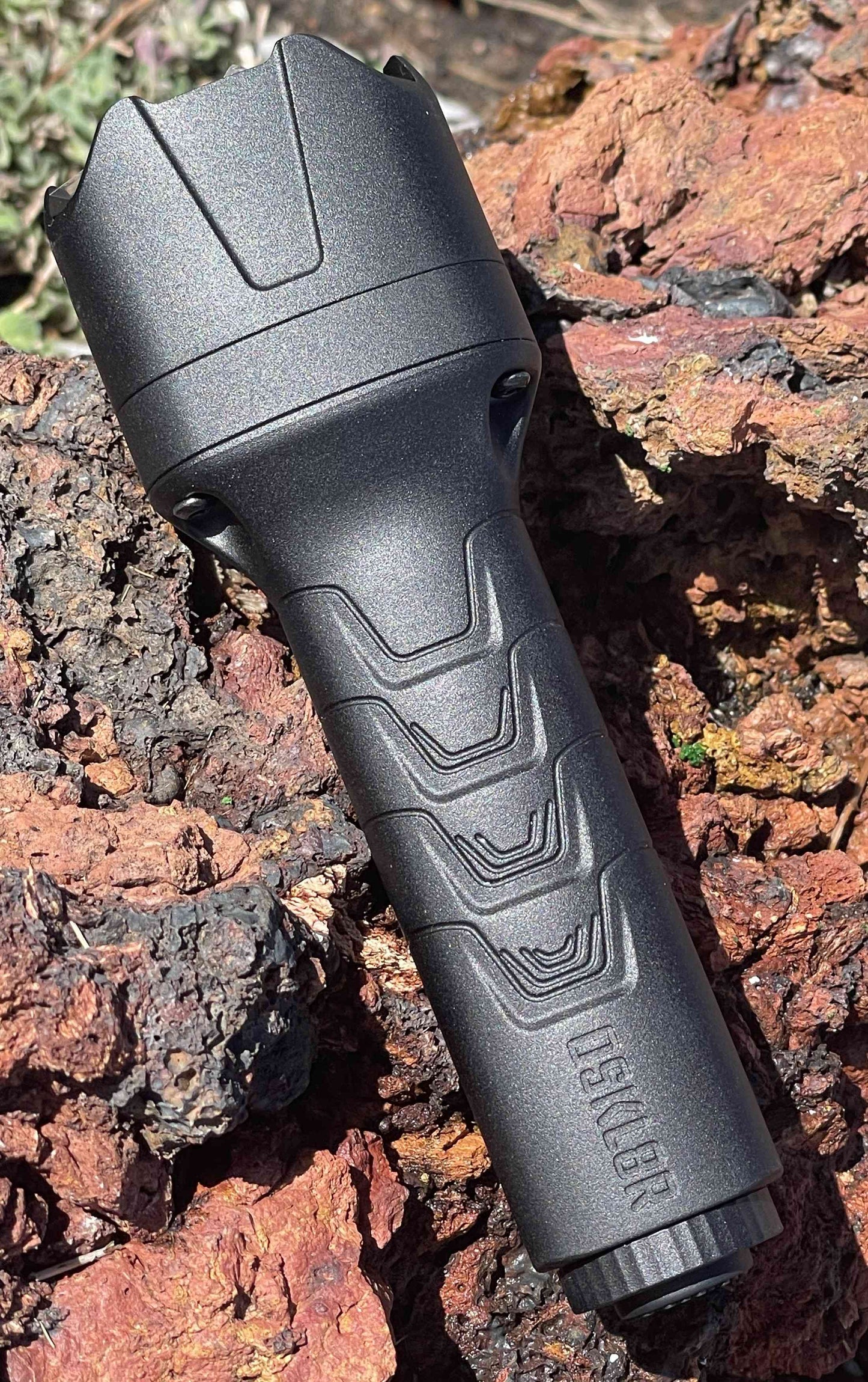 DSKL8R Pro on a rocky surface